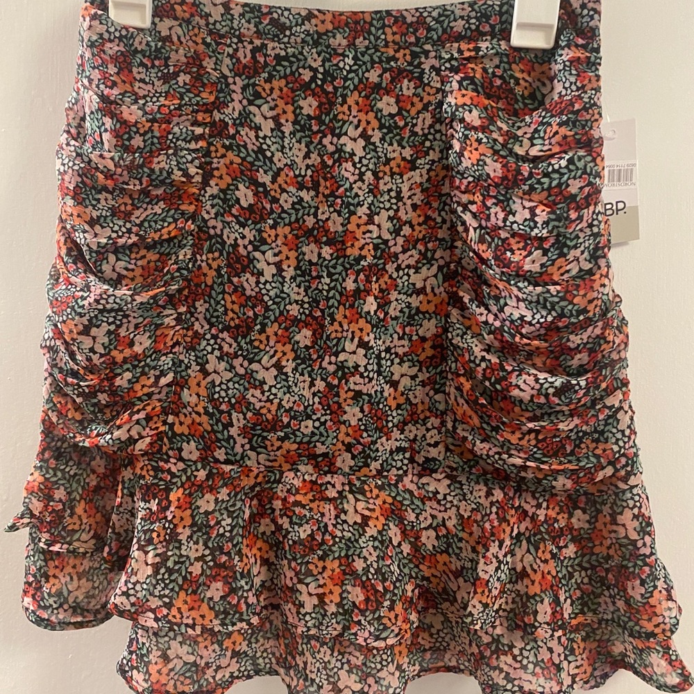 Brand New BP from Nordstrom size Small Rouched Side floral skirt